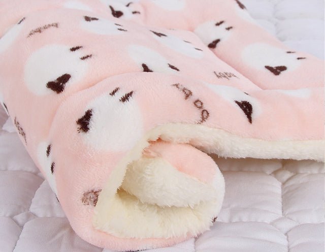 Dogs Cats Thick Fleece Warm Cozy Contemporary Sleeping Bed Blanket Mat Rug-Wiggleez-Pink Lamb-S-Wiggleez