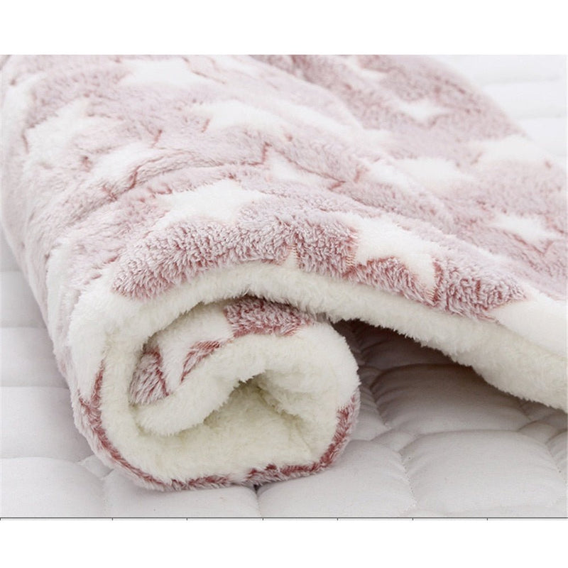 Dogs Cats Thick Fleece Warm Cozy Contemporary Sleeping Bed Blanket Mat Rug-Wiggleez-Red Bean Paste Stars-S-Wiggleez